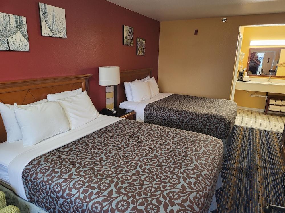 Olympic Inn & Suites פורט אנג'לס מראה חיצוני תמונה